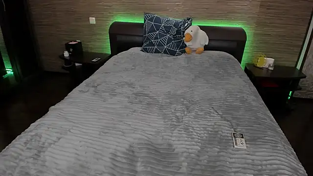 Lust One  online show from 12-13-24, 07:43