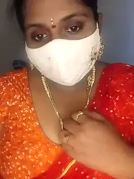 Snapshot of Sexy_Radhikaa chatting on 03-12-25, 10:48 Sexy Radhikaa online show from 03-12-25, 10:48