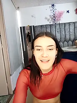 Snapshot of laura_arias018 chatting on 10-04-25, 01:42 laura arias018 online show from 10-04-25, 01:42