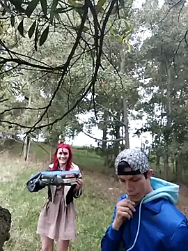 Snapshot of laura_arias018 chatting on 10-29-25, 08:43 laura arias018 online show from 10-29-25, 08:43