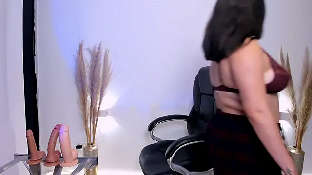 leylaclintonxx online show from 01-10-25, 03:29