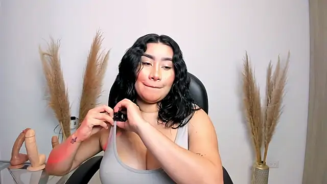 leylaclintonxx online show from 02-02-25, 10:17