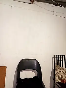 curvyloneah75 online show from 12-17-25, 05:24