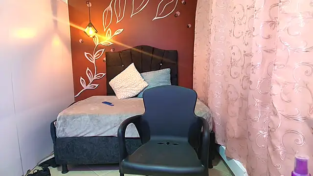 Snapshot of Connie_smith chatting on 12-06-24, 01:40 Connie smith online show from 12-06-24, 01:40