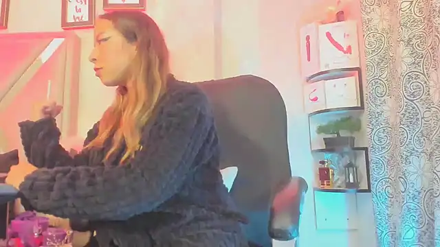 natacha  black  online show from 02-18-25, 08:59