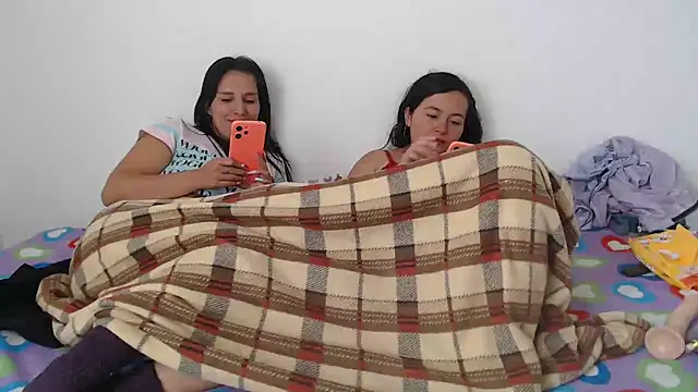 Naugthydolls online show from 01-25-25, 04:57