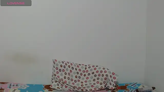 Naugthydolls online show from 09-19-25, 12:12