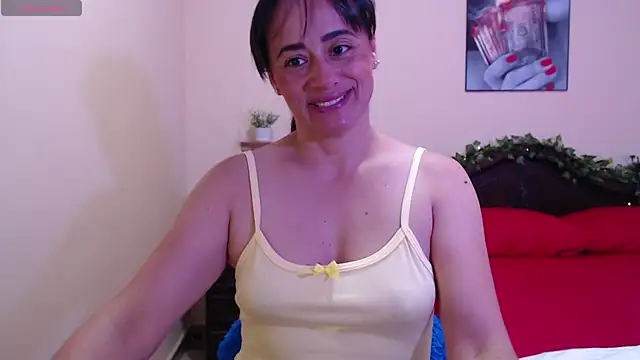 sara florez1 online show from 12-14-25, 11:59