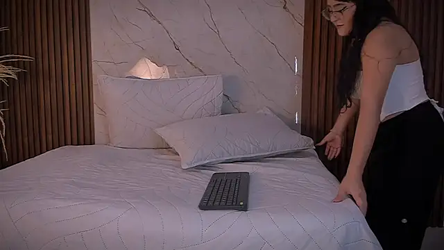 king lovely hornyy online show from 04-08-26, 11:10