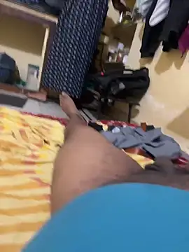 Snapshot of aprivateguy chatting on 02-21-26, 05:14 aprivateguy online show from 02-21-26, 05:14