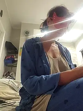 Vagabondainnamorata online show from 10-23-25, 03:28