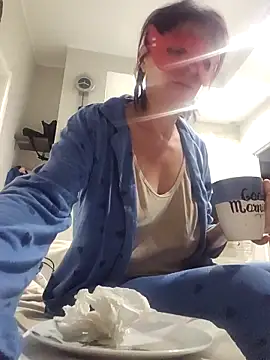 Vagabondainnamorata online show from 11-11-25, 04:56