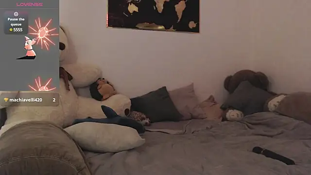 juicy mystery online show from 02-27-25, 08:53