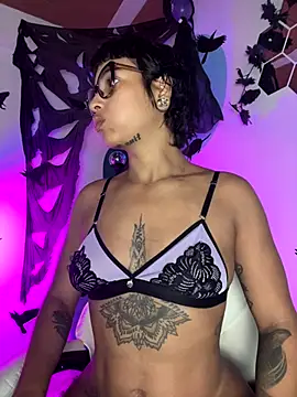 LollaByer online show from 10-20-25, 09:59