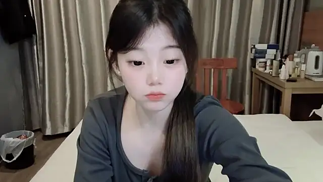 yangyang-1115 online show from 02-18-25, 04:26