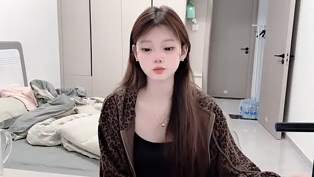 yangyang-1115 online show from 09-13-25, 04:45