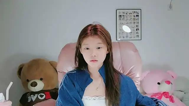 yangyang-1115 online show from 04-28-26, 11:48