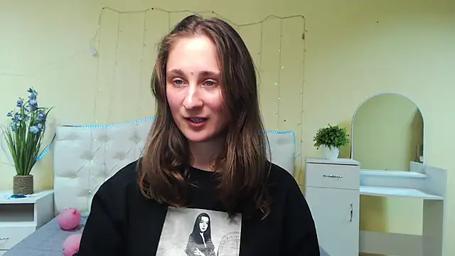 MichelLeee online show from 01-28-25, 03:25