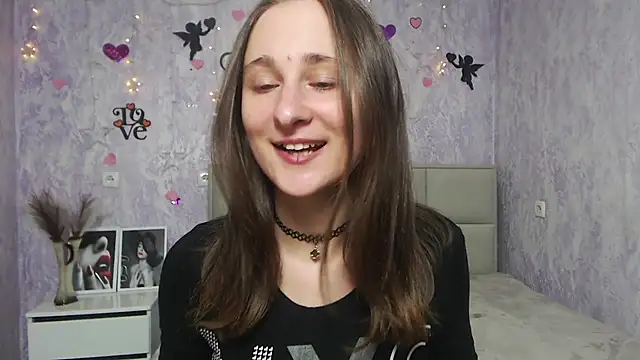 MichelLeee online show from 02-05-25, 12:17