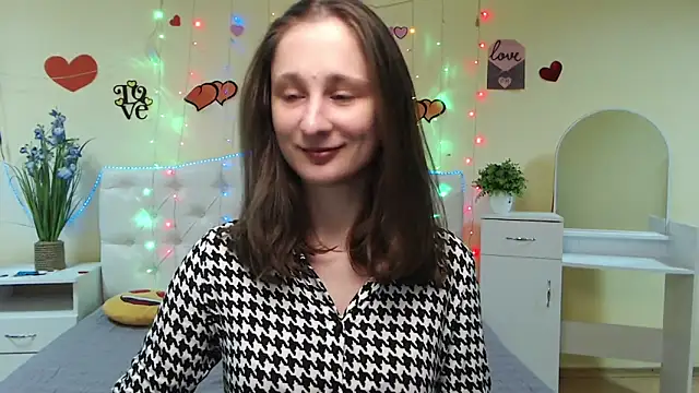 MichelLeee online show from 03-07-25, 12:01