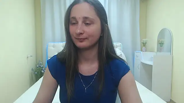Snapshot of MichelLeee chatting on 05-26-26, 11:50 MichelLeee online show from 05-26-26, 11:50
