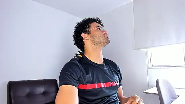 andrewChris  online show from 11-27-25, 03:14