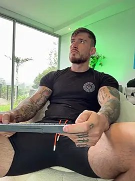 DimitriSullivan  online show from 11-20-25, 05:56