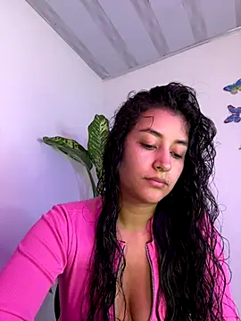 Lady Rey online show from 10-19-25, 02:23