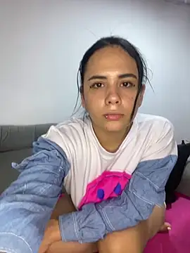 Leyna Kenet online show from 03-02-25, 03:34