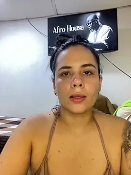 Leyna Kenet online show from 12-15-25, 12:48