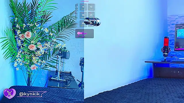 Snapshot of Kinky__Karo chatting on 11-16-25, 01:33 Kinky Karo online show from 11-16-25, 01:33