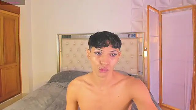 Snapshot of im_sebaslopez chatting on 07-17-26, 11:28 im sebaslopez online show from 07-17-26, 11:28