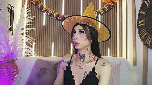 Aniie Doll online show from 10-27-25, 08:24