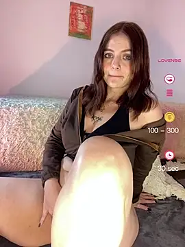 Snapshot of Valery_hilthon chatting on 05-18-26, 09:53 Valery hilthon online show from 05-18-26, 09:53