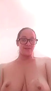 Snapshot of nicolle_milf1978 chatting on 09-16-25, 12:39 nicolle milf1978 online show from 09-16-25, 12:39