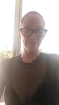 Snapshot of nicolle_milf1978 chatting on 09-23-25, 07:28 nicolle milf1978 online show from 09-23-25, 07:28