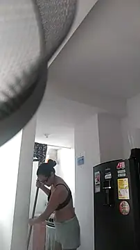 Snapshot of nicolle_milf1978 chatting on 11-11-25, 12:05 nicolle milf1978 online show from 11-11-25, 12:05