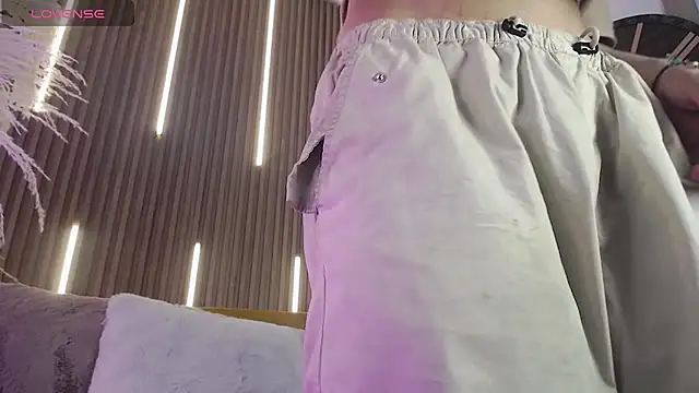 Snapshot of Noah_Xitruxx chatting on 11-25-25, 01:00 Noah Xitruxx online show from 11-25-25, 01:00