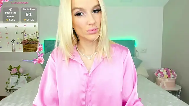 Lana kitty   online show from 03-04-25, 10:27