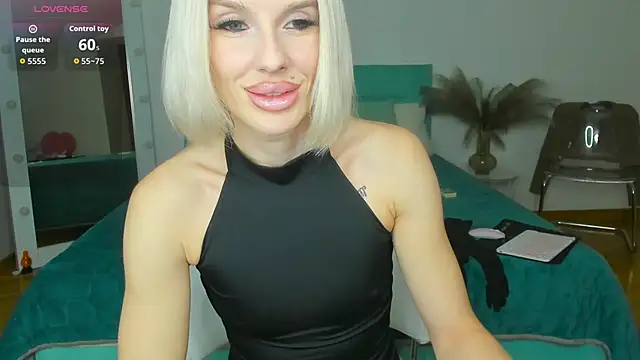 Lana kitty   online show from 11-12-25, 11:36