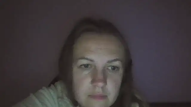 Snapshot of Milaniya261 chatting on 05-13-26, 01:47 Milaniya261 online show from 05-13-26, 01:47