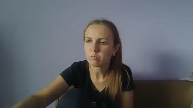 Snapshot of Milaniya261 chatting on 07-13-26, 03:15 Milaniya261 online show from 07-13-26, 03:15