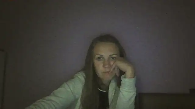 Snapshot of Milaniya261 chatting on 07-26-26, 01:25 Milaniya261 online show from 07-26-26, 01:25