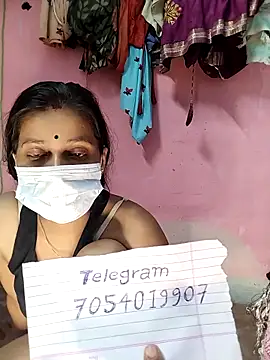 Snapshot of riyagupta5 chatting on 09-15-25, 05:24 riyagupta5 online show from 09-15-25, 05:24