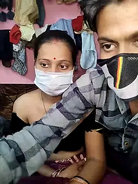 Snapshot of riyagupta5 chatting on 11-17-25, 10:32 riyagupta5 online show from 11-17-25, 10:32