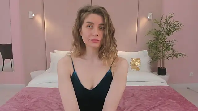 VikkiStorm online show from 01-17-25, 06:15