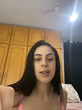 Snapshot of Morguisssz chatting on 12-13-24, 01:48 Morguisssz online show from 12-13-24, 01:48