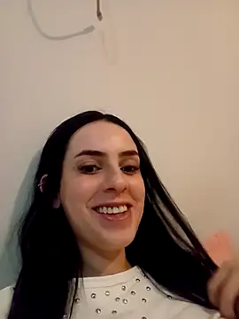 Snapshot of Morguisssz chatting on 10-08-25, 08:23 Morguisssz online show from 10-08-25, 08:23