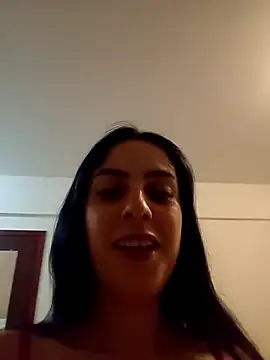 Snapshot of Morguisssz chatting on 10-10-25, 08:02 Morguisssz online show from 10-10-25, 08:02