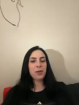 Snapshot of Morguisssz chatting on 11-08-25, 03:29 Morguisssz online show from 11-08-25, 03:29